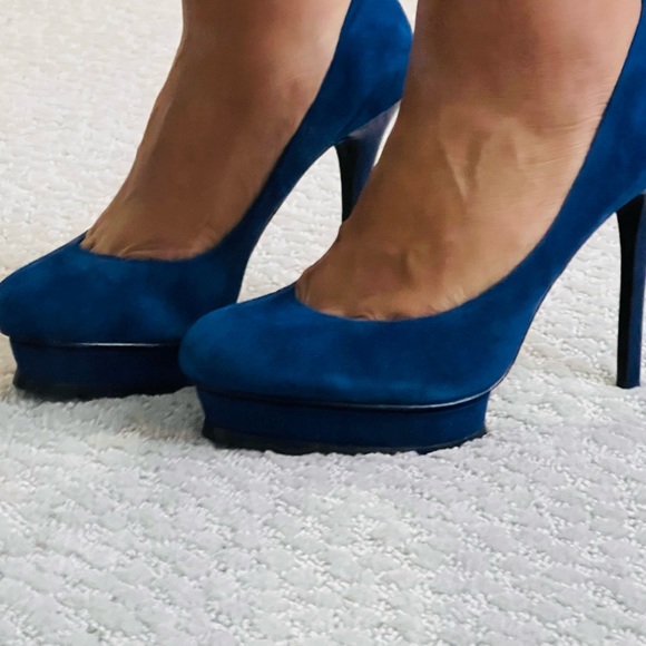Beautiful Blue suede heels! - Picture 3 of 5